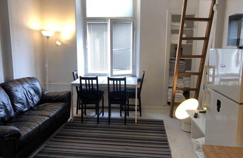 Kamppi Apartment | Helsinki city centre historic studio+loft