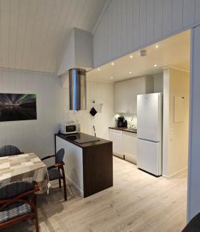 Hadsel Apartment | Hennesstrand Brygge - Din base for Vesterålen og Lofoten