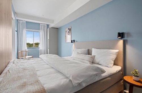 Henningsvaer Apartment | Henningsvær ocean front apartment