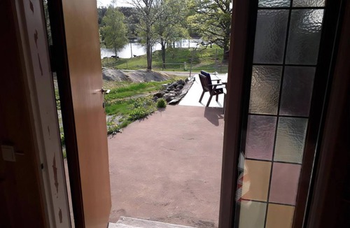 Gislaved Cottage | Here you live close to the lake and the forest!