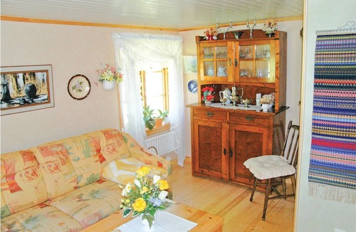 Asensbruk House | Here you will find a charmingly furnished small house just 300 m from lake Åklången.