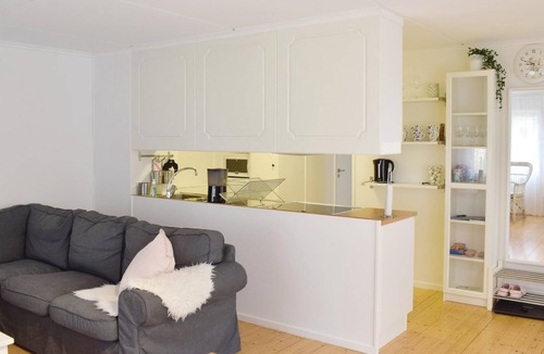 Stora Fro House | Here you will stay only 150 m from the Kalmarsund beach.