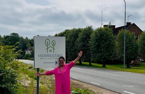 Varnamo Bed & Breakfast | Herrestad Bed & Guestroom