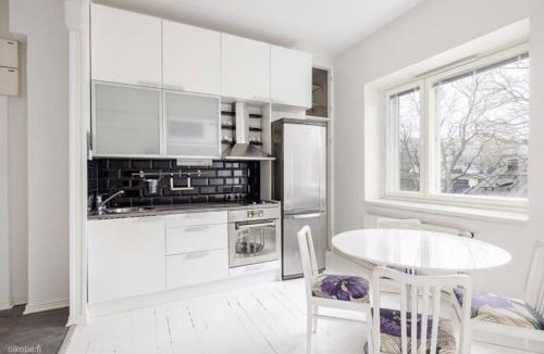 Keskinen District Apartment | HHH Charming studio with excellent location