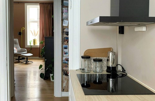 St. Hanshaugen Apartment | High ceilings by the Palace in Oslo