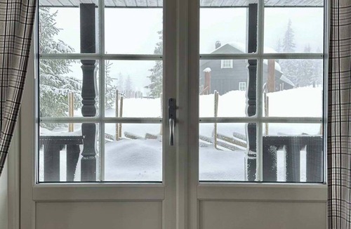 Al Municipality House | High-standard cabin with jacuzzi & stunning views