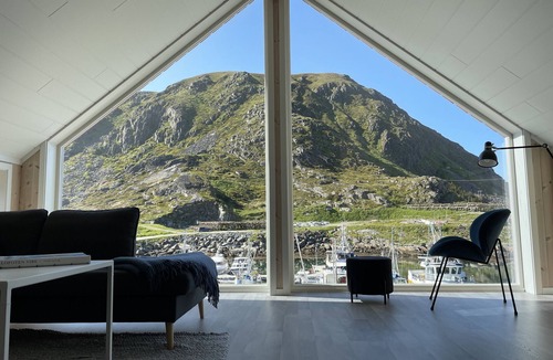 Ballstad Cabin | High Standard Lodge Ballstad