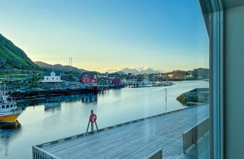 Ballstad Cabin | High Standard Lodge Ballstad