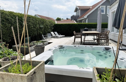 Grebbestad House | High standard villa in historic Grebbestad | SE09051