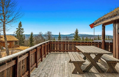 Trysil House | Hilltop cabin with views of Trysilfjellet