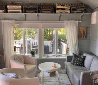 Stromstad O House | Hilltop fjord cottage