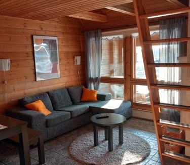 Jamsa House | HIMOS, KOIVULA 25 Edullista majoittumista keskellä Himosta ! Lue Majoittajan tiedot OHJEISTUS INFO