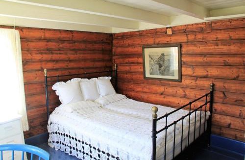 Farsund Ski Chalet | Historic Cabin near Fjord - Southern Norway