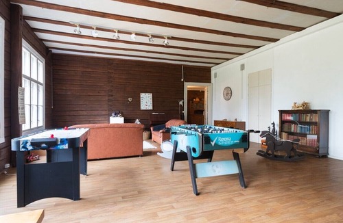 Hartola Villa | Historic countryside schoolhouse for gatherings, retreats & celebrations