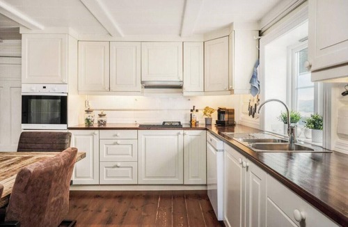 Skeikampen House | Historic farm with panoramic views in Gudbrandsdalen