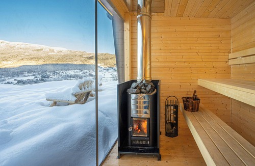 Skeikampen House | Historic farm with panoramic views in Gudbrandsdalen