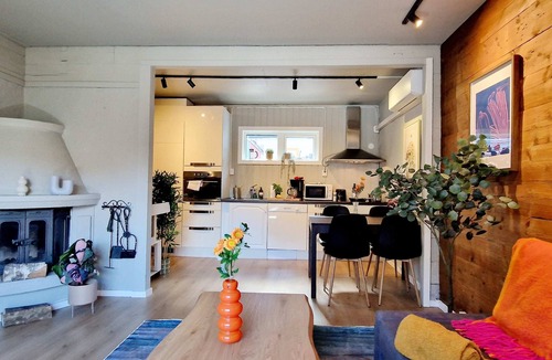 Engen House | Historic House - 2 Baths, 3 Floors, 100% Charm
