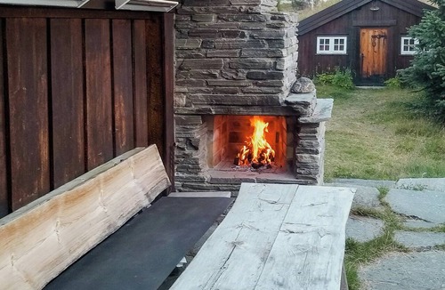 Sel House | Historic log cabin by Rondane National Park