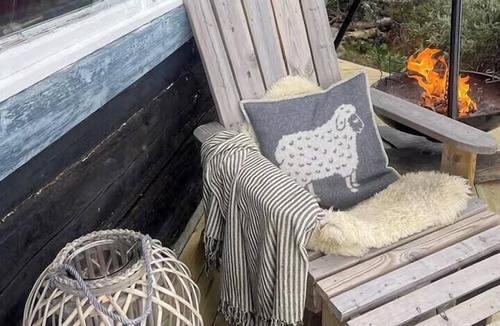 Oystre Slidre House | Historic log cabin with views of Jotunheimen