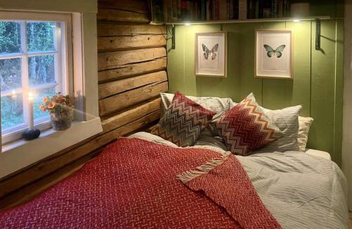 Oystre Slidre House | Historic Log Cabin With Views Of Jotunheimen