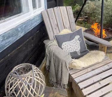 Oystre Slidre House | Historic Log Cabin With Views Of Jotunheimen