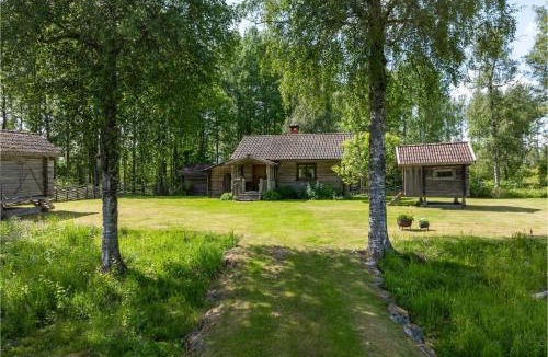 Leksand Municipality House | Historic Off-Grid Farm Cottage By Rombo Trail