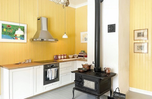 Gjovik House | Historic property in idyllic Snertingdal