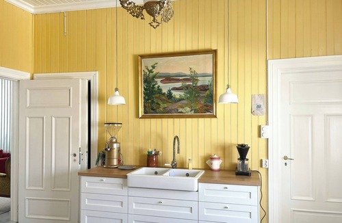 Gjovik House | Historic property in idyllic Snertingdal