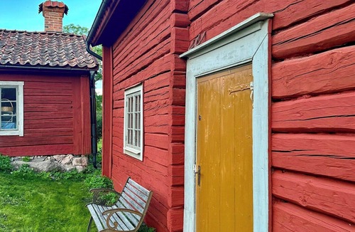 Eskilstuna Municipality House | Historic vicarage with wood-burning stove