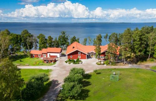 Lappe Resort | Hjälmargården