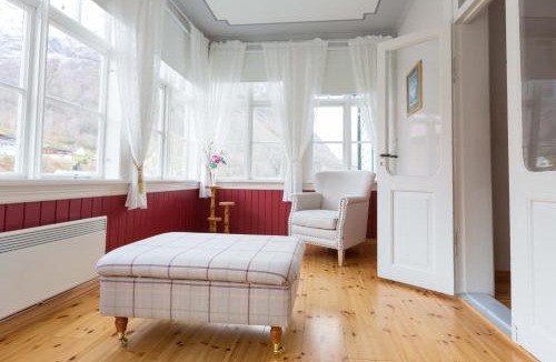 Hjelle Hotel | Hjelle Hotel