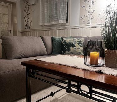 Leknes Apartment | Hoda Apartment - Cozy central apartment with free parking