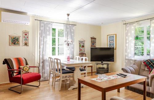 Olofstrom House | Holiday Home Åkekvarn Snärjet by Interhome