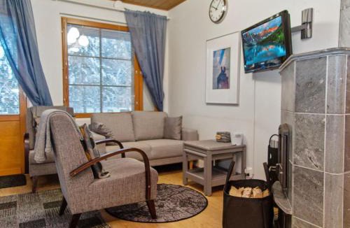 Tahkovuori House | Holiday Home Alppitalo sinitähti 9 as 1 by Interhome