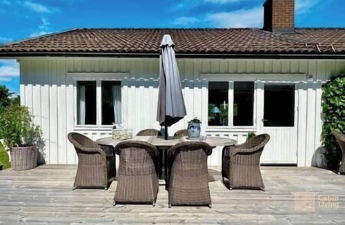 Stromstad House | Holiday home by the coast in Strömstad, large terrace and barbecue