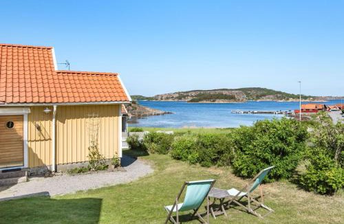 Fjallbacka House | Holiday Home Fjällbacka by Interhome