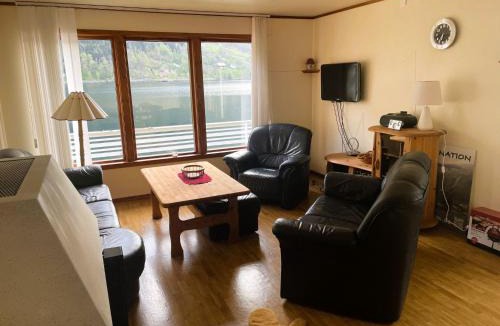 Balestrand House | Holiday Home Fjordtraum by Interhome