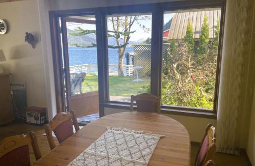 Balestrand House | Holiday Home Fjordtraum by Interhome