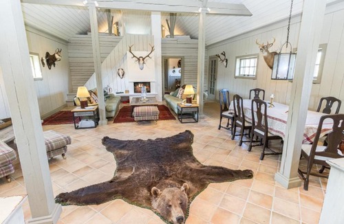 Hameenlinna House | Holiday Home Gammelgård jahtimaja by Interhome