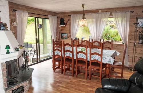 Tysnes House | Holiday Home Gule huset by Interhome