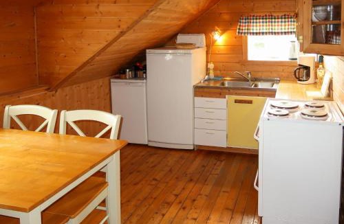 Askvoll House | Holiday Home Havsblikk by Interhome