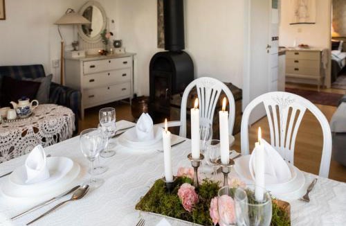 Ulricehamn Municipality House | Holiday Home Himmelbungalow by Interhome