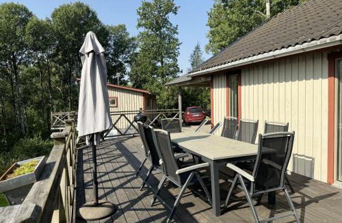 Dalskog House | Holiday home in Dalskog with a panoramic lake view