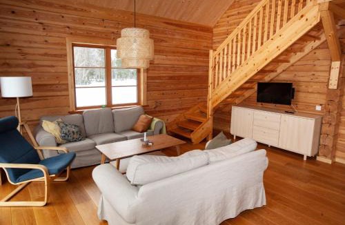 Nalden House | Holiday Home in Krokom und Seeblick by Interhome