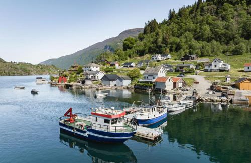 Vik House | Holiday Home Indresfjord by Interhome