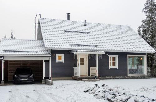 Rukatunturi House | Holiday Home Iso-karpalo b by Interhome
