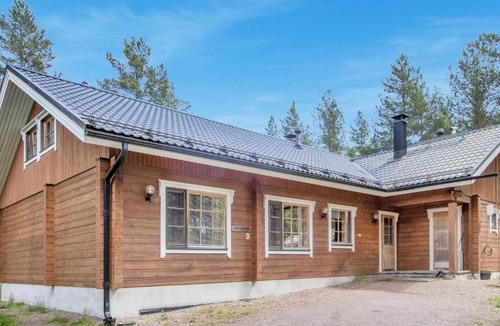 Isnas House | Holiday Home Joutsen by Interhome