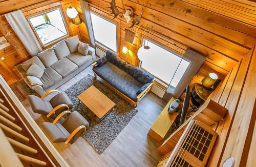 Kehys-Kainuu House | Holiday Home Laattaja mökki by Interhome