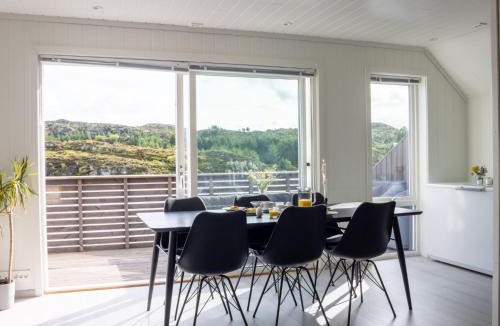 Bomlo House | Holiday Home Lange by Interhome