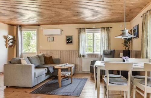 Tibro House | Holiday Home Lunnekullen by Interhome